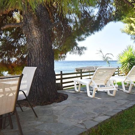 Barlee Beach Front House, Metamorfosi Экстерьер фото