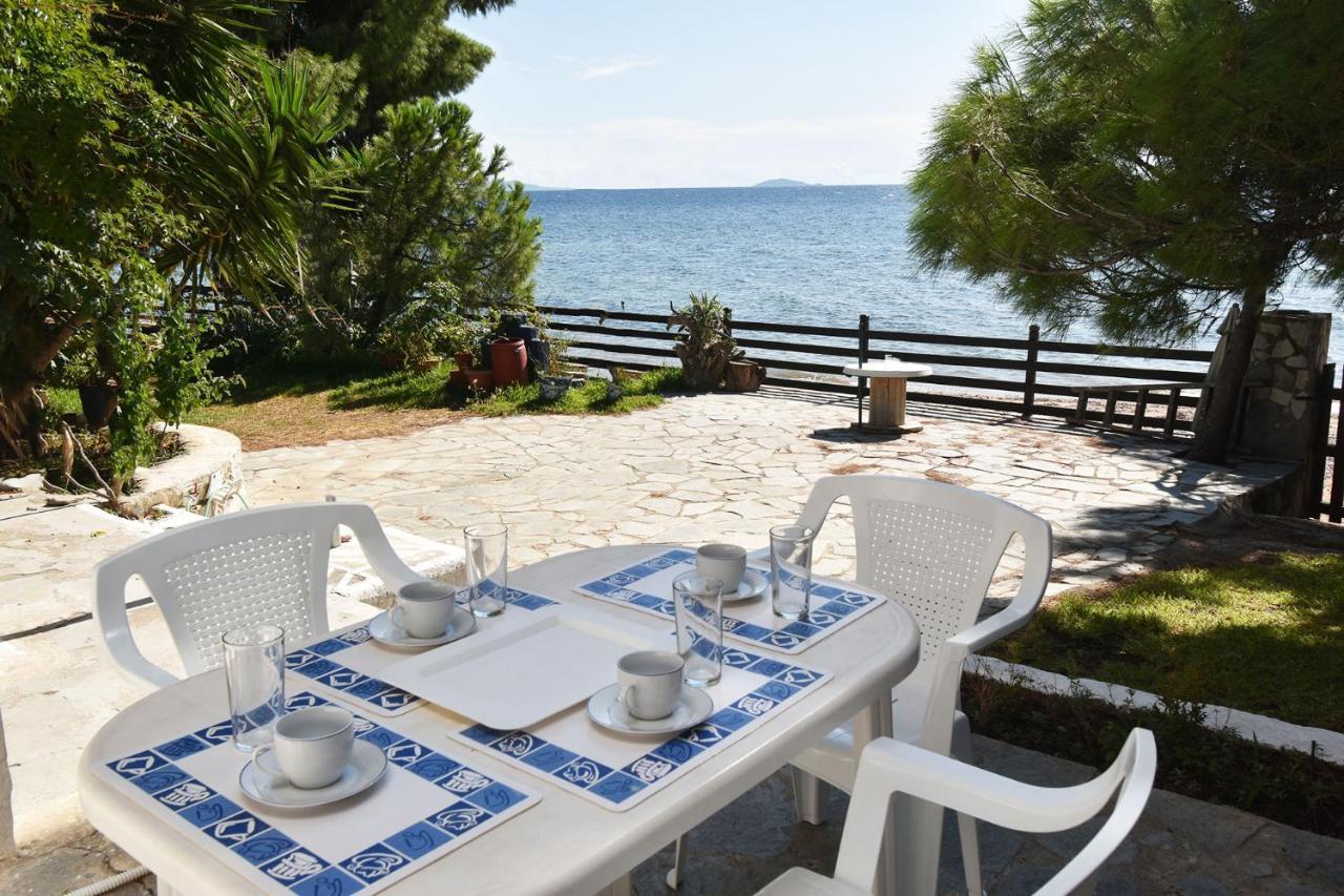 Barlee Beach Front House, Metamorfosi Экстерьер фото